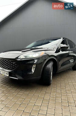 Внедорожник / Кроссовер Ford Escape 2021 в Ивано-Франковске