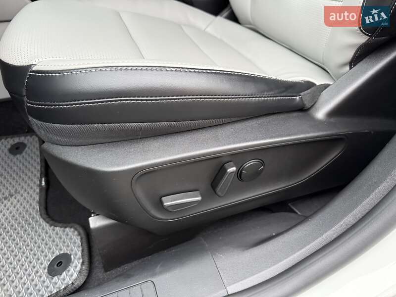 Позашляховик / Кросовер Ford Escape 2023 в Києві