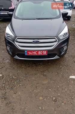 Позашляховик / Кросовер Ford Escape 2018 в Івано-Франківську