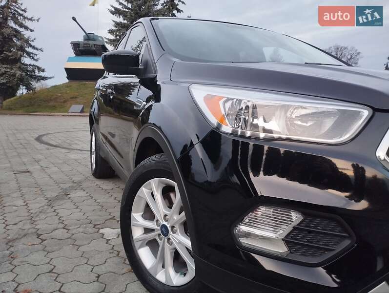 Позашляховик / Кросовер Ford Escape 2017 в Дубні фото 10 Позашляховик / Кросовер Ford Escape 2017 в Дубні