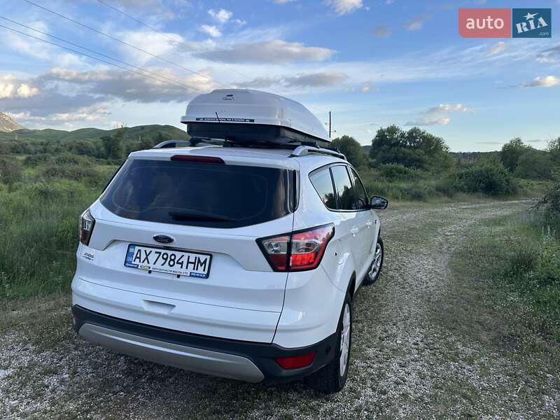 Внедорожник / Кроссовер Ford Escape 2018 в Харькове