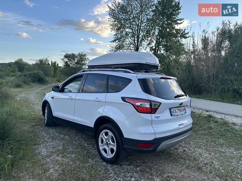 Внедорожник / Кроссовер Ford Escape 2018 в Харькове