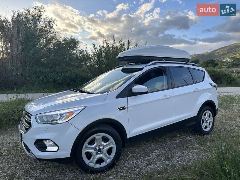 Внедорожник / Кроссовер Ford Escape 2018 в Харькове