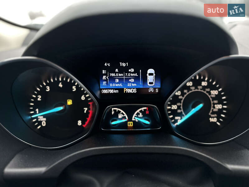 Внедорожник / Кроссовер Ford Escape 2018 в Львове