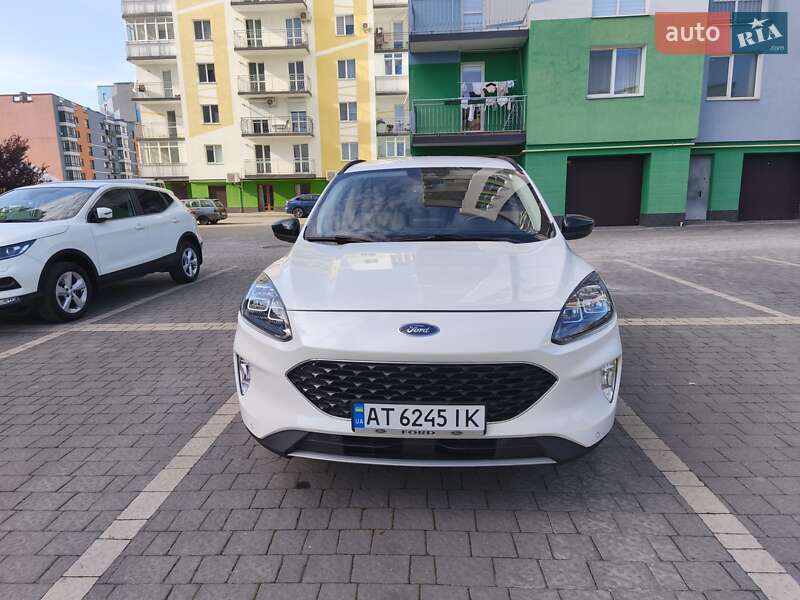 Внедорожник / Кроссовер Ford Escape 2022 в Ивано-Франковске