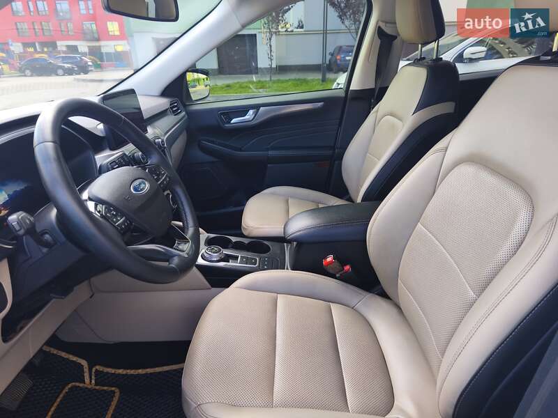Внедорожник / Кроссовер Ford Escape 2022 в Ивано-Франковске