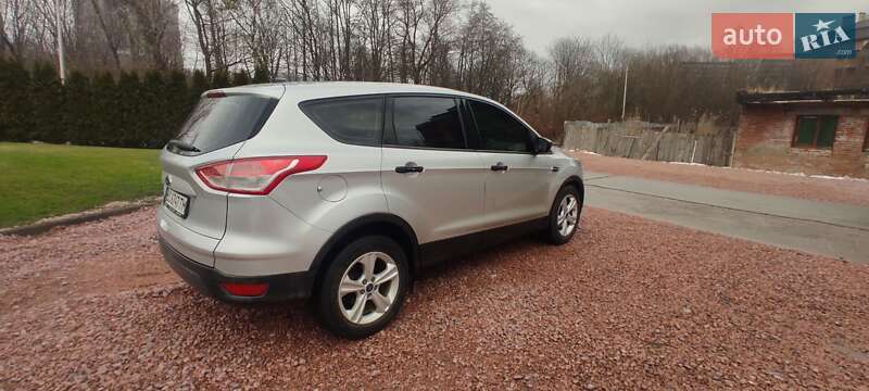 Позашляховик / Кросовер Ford Escape 2015 в Трускавці