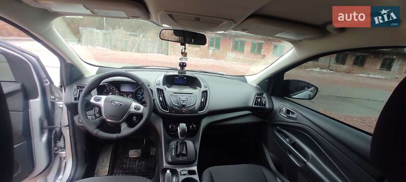 Позашляховик / Кросовер Ford Escape 2015 в Трускавці