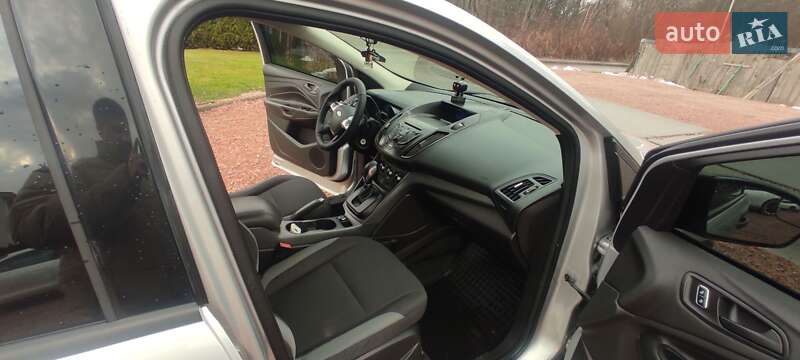 Позашляховик / Кросовер Ford Escape 2015 в Трускавці