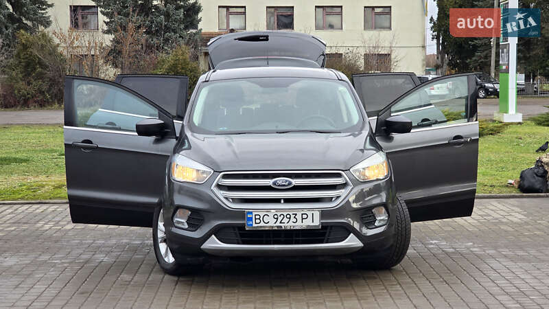 Внедорожник / Кроссовер Ford Escape 2016 в Самборе