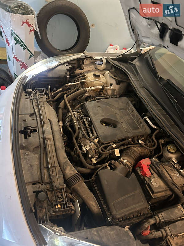 Внедорожник / Кроссовер Ford Escape 2020 в Днепре фото 8 Внедорожник / Кроссовер Ford Escape 2020 в Днепре