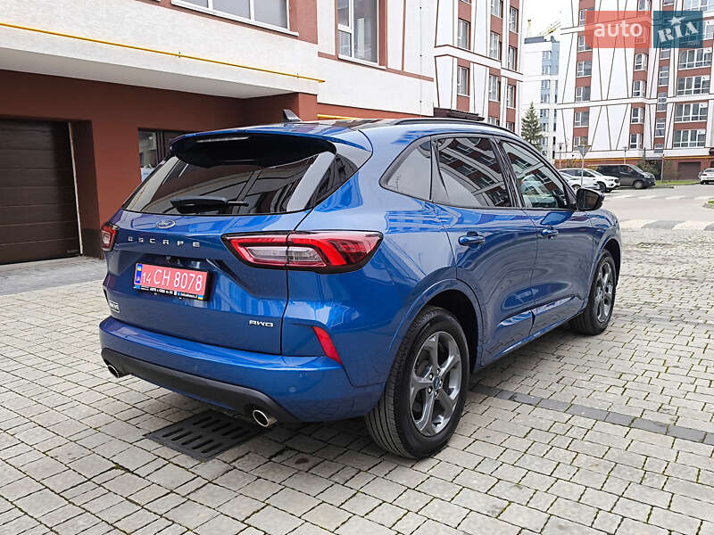 Внедорожник / Кроссовер Ford Escape 2023 в Ивано-Франковске