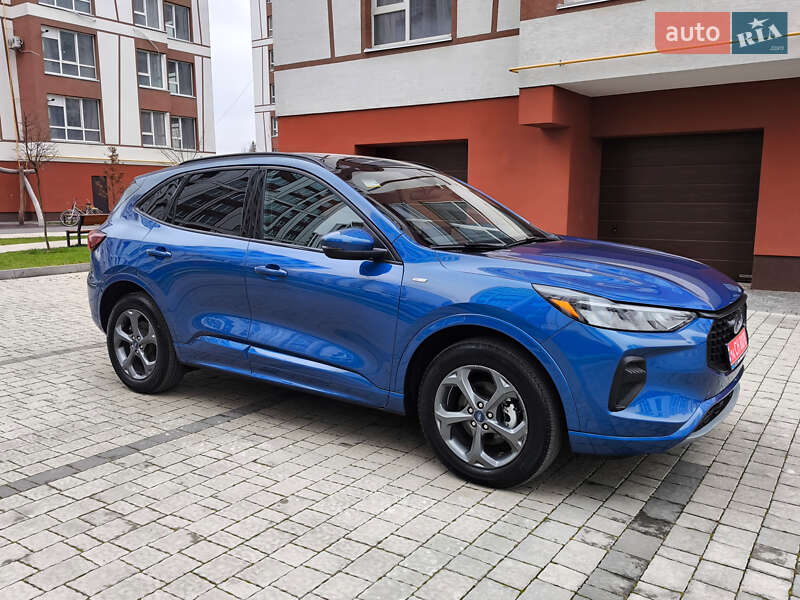 Внедорожник / Кроссовер Ford Escape 2023 в Ивано-Франковске