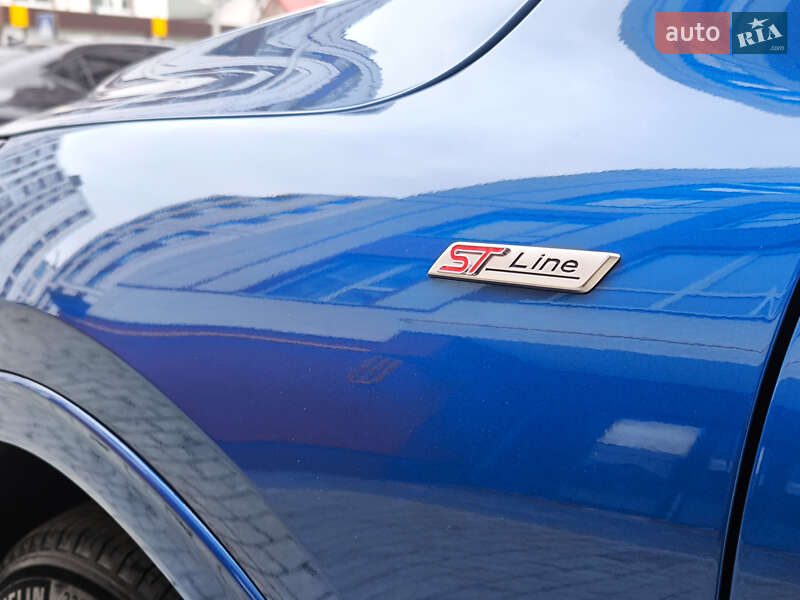 Внедорожник / Кроссовер Ford Escape 2023 в Ивано-Франковске