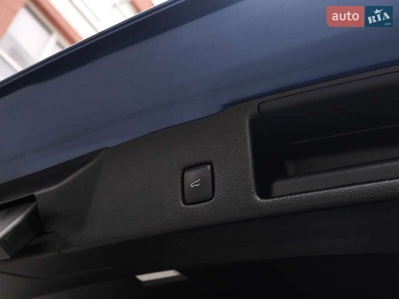 Внедорожник / Кроссовер Ford Escape 2023 в Ивано-Франковске