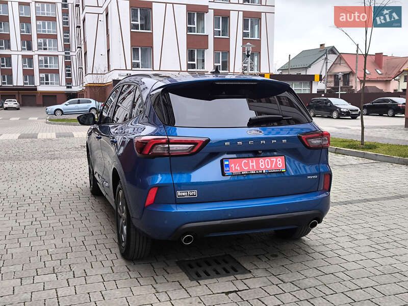 Внедорожник / Кроссовер Ford Escape 2023 в Ивано-Франковске