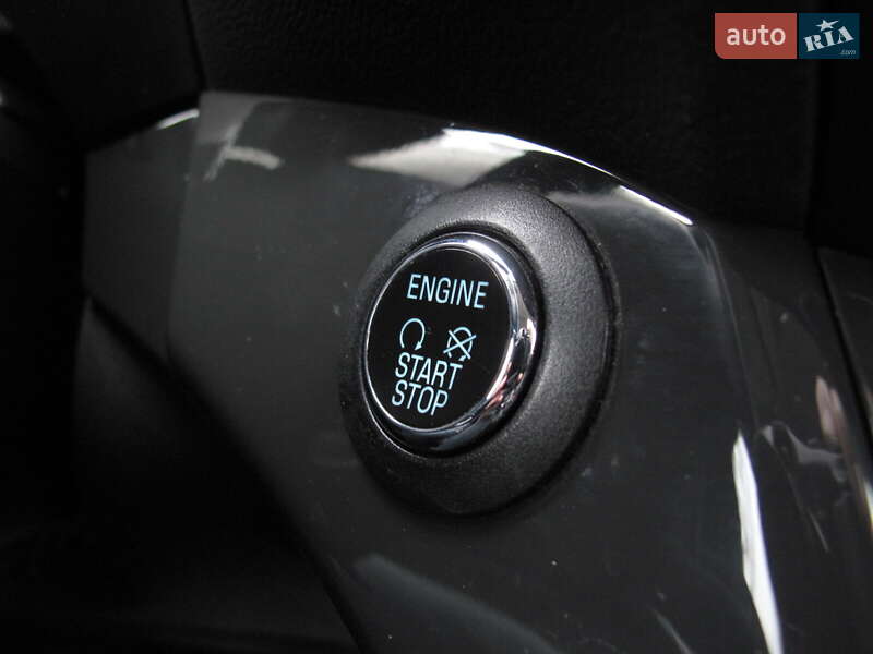 Внедорожник / Кроссовер Ford Escape 2016 в Киеве