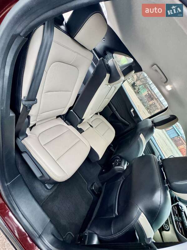 Внедорожник / Кроссовер Ford Escape 2021 в Чернигове