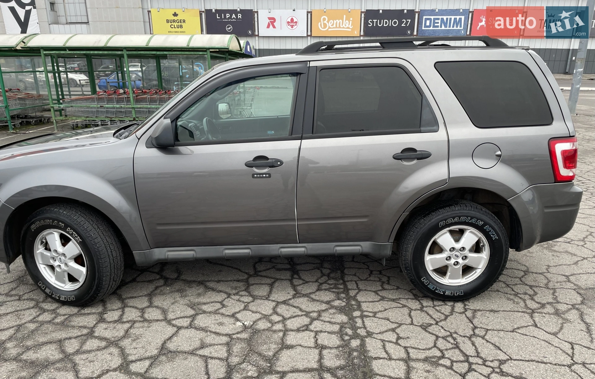 2010 Ford Escape - мініатюра 4