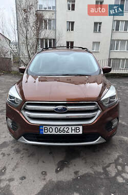 Внедорожник / Кроссовер Ford Escape 2016 в Тернополе