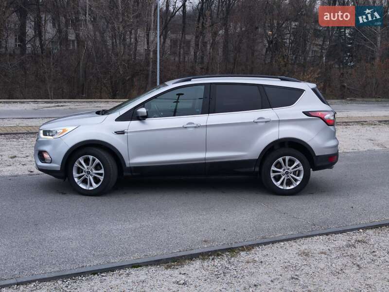 Позашляховик / Кросовер Ford Escape 2016 в Дніпрі фото 2 Позашляховик / Кросовер Ford Escape 2016 в Дніпрі