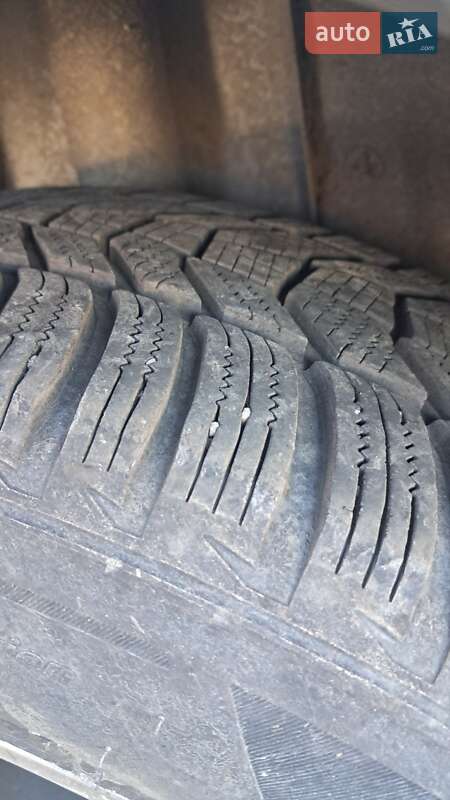 Внедорожник / Кроссовер Ford Escape 2015 в Нововолынске