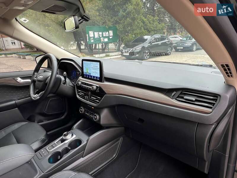 Внедорожник / Кроссовер Ford Escape 2020 в Днепре