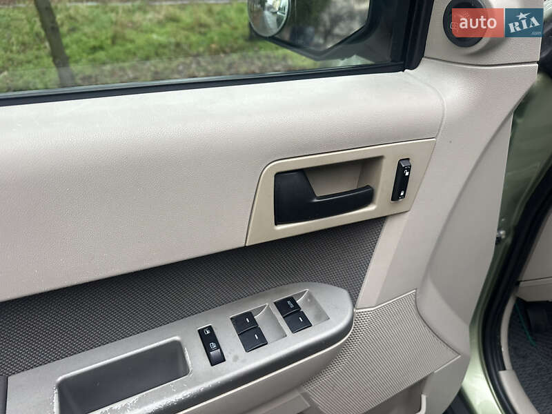 Внедорожник / Кроссовер Ford Escape 2008 в Киеве фото 14 Внедорожник / Кроссовер Ford Escape 2008 в Киеве