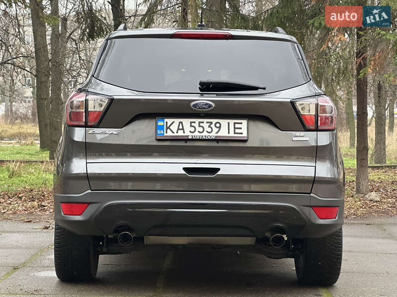 Внедорожник / Кроссовер Ford Escape 2017 в Киеве
