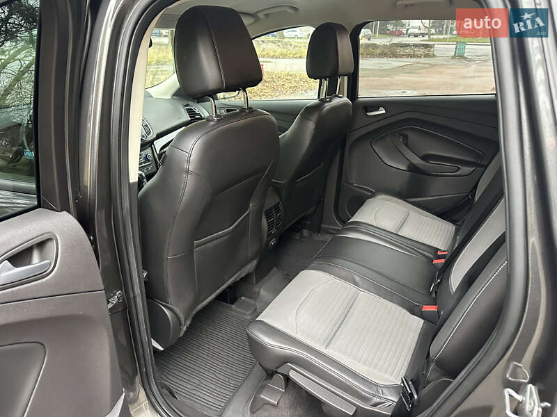 Внедорожник / Кроссовер Ford Escape 2017 в Киеве