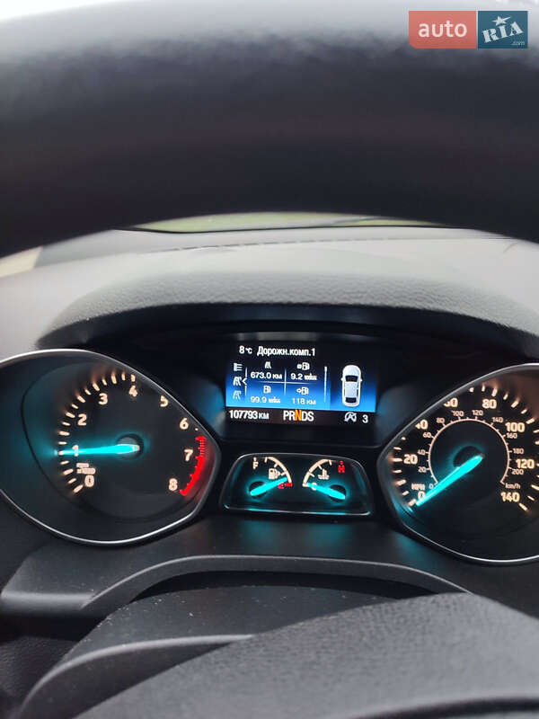 Внедорожник / Кроссовер Ford Escape 2016 в Долинской