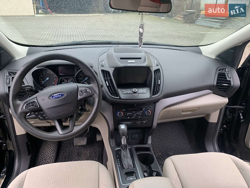 Позашляховик / Кросовер Ford Escape 2016 в Малехові