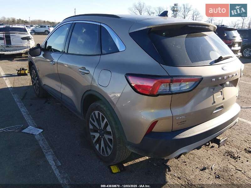 Внедорожник / Кроссовер Ford Escape 2020 в Киеве