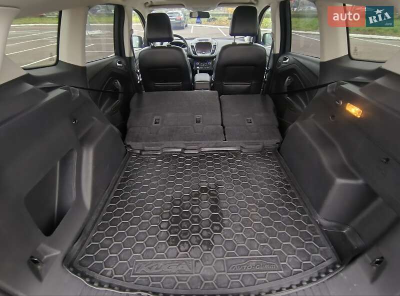 Внедорожник / Кроссовер Ford Escape 2017 в Житомире