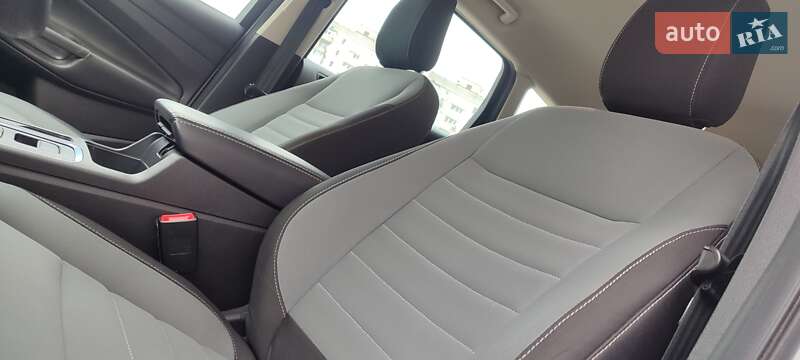 Внедорожник / Кроссовер Ford Escape 2018 в Днепре фото 24 Внедорожник / Кроссовер Ford Escape 2018 в Днепре