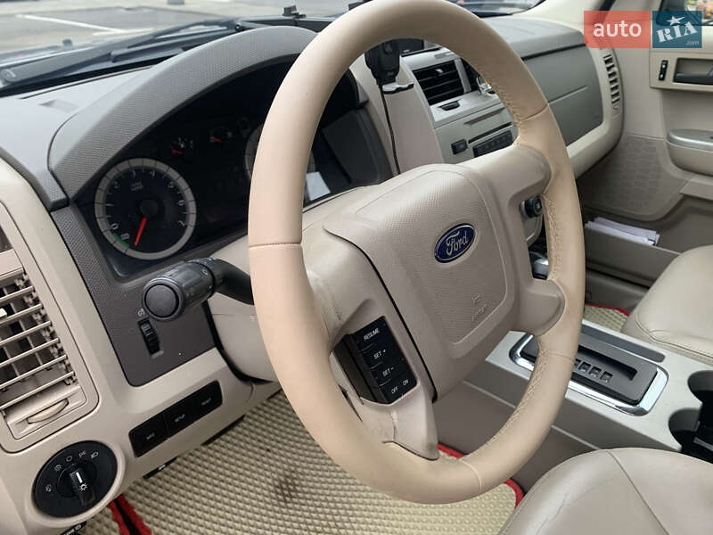 Внедорожник / Кроссовер Ford Escape 2007 в Киеве