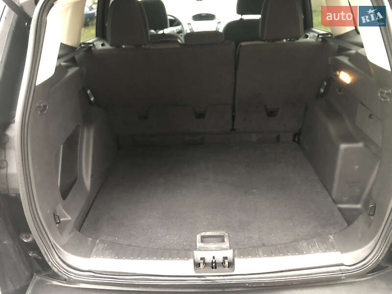 Позашляховик / Кросовер Ford Escape 2017 в Рівному