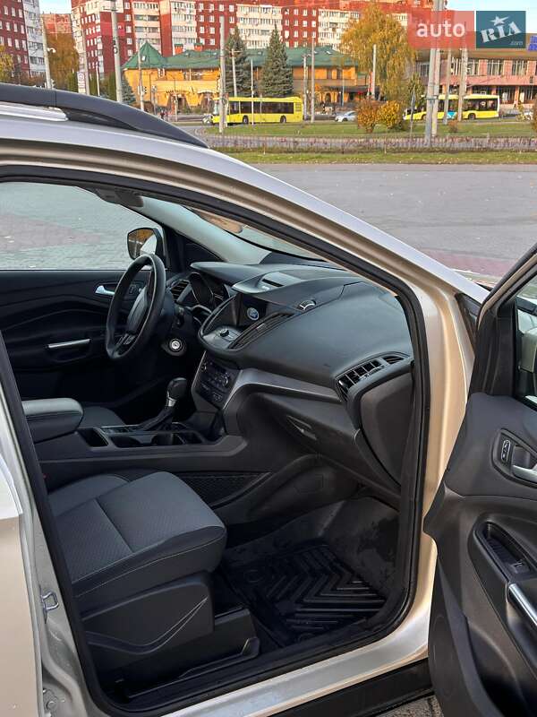 Позашляховик / Кросовер Ford Escape 2017 в Львові фото 12 Позашляховик / Кросовер Ford Escape 2017 в Львові