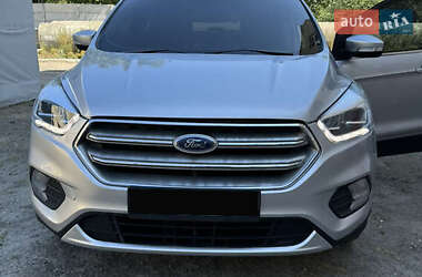 Внедорожник / Кроссовер Ford Escape 2017 в Киеве