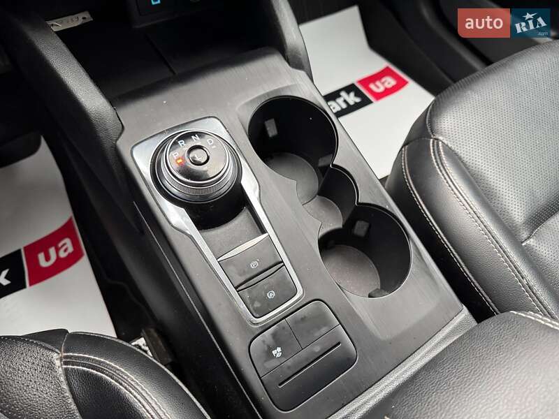 Позашляховик / Кросовер Ford Escape 2019 в Запоріжжі