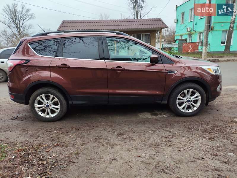 Внедорожник / Кроссовер Ford Escape 2018 в Полтаве фото 4 Внедорожник / Кроссовер Ford Escape 2018 в Полтаве