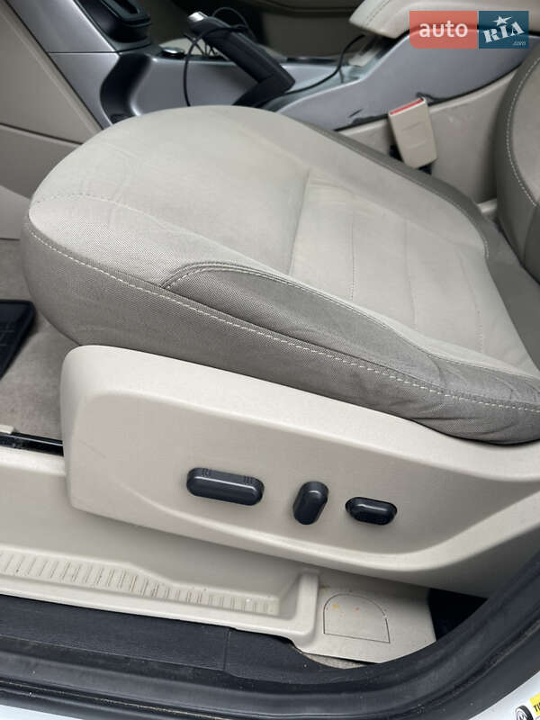 Внедорожник / Кроссовер Ford Escape 2014 в Харькове фото 12 Внедорожник / Кроссовер Ford Escape 2014 в Харькове