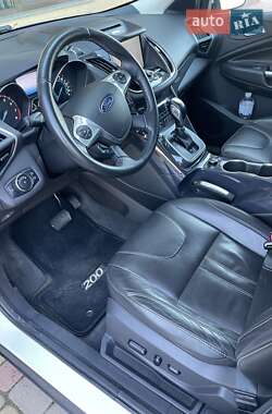 Внедорожник / Кроссовер Ford Escape 2012 в Иршаве