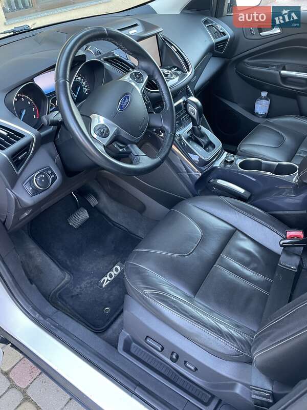 Внедорожник / Кроссовер Ford Escape 2012 в Иршаве