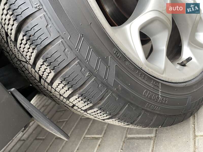 Позашляховик / Кросовер Ford Escape 2012 в Одесі фото 23 Позашляховик / Кросовер Ford Escape 2012 в Одесі