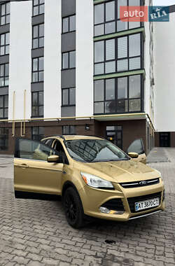 Внедорожник / Кроссовер Ford Escape 2015 в Шептицькому