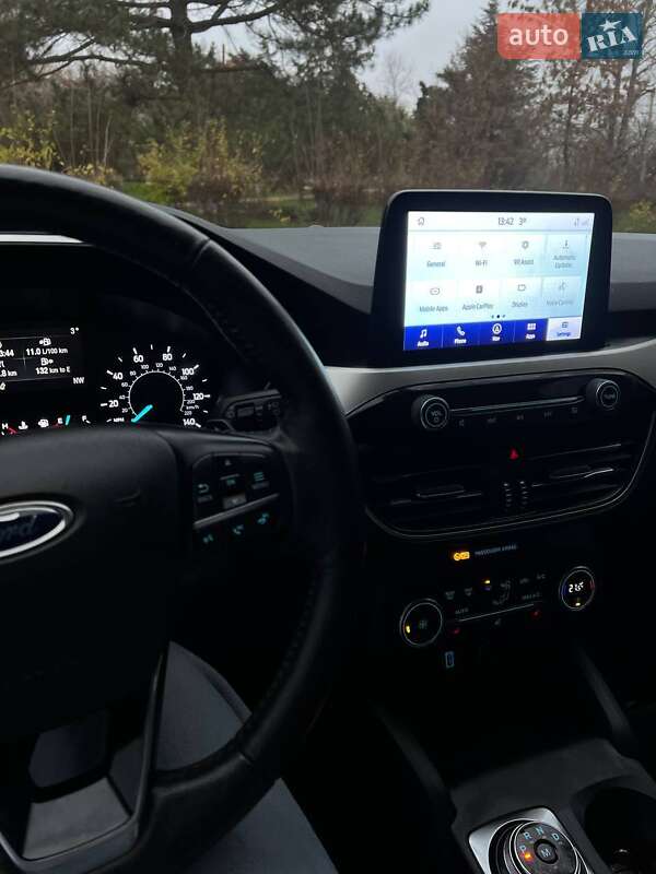 Позашляховик / Кросовер Ford Escape 2020 в Одесі