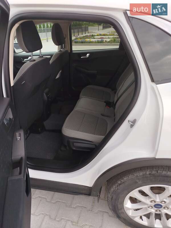 Внедорожник / Кроссовер Ford Escape 2020 в Изяславе