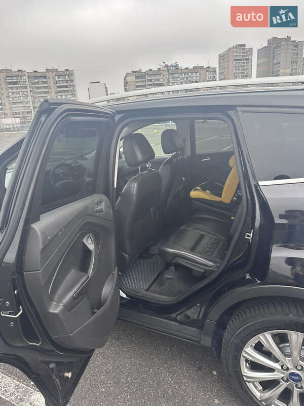 Внедорожник / Кроссовер Ford Escape 2016 в Киеве