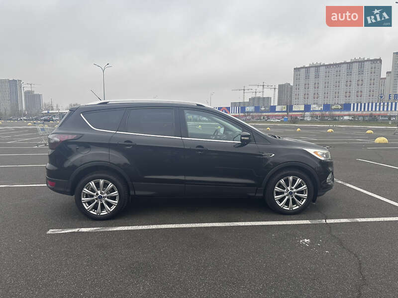 Внедорожник / Кроссовер Ford Escape 2016 в Киеве